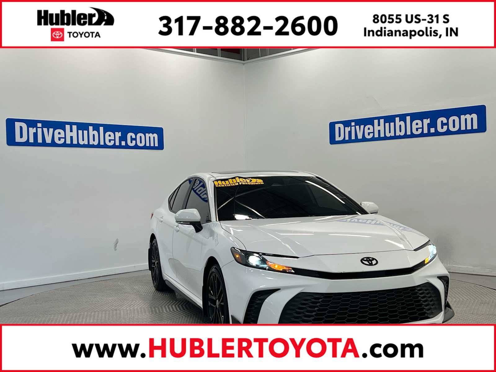 Used 2025 Toyota Camry SE w/ Convenience Package FWD image 1