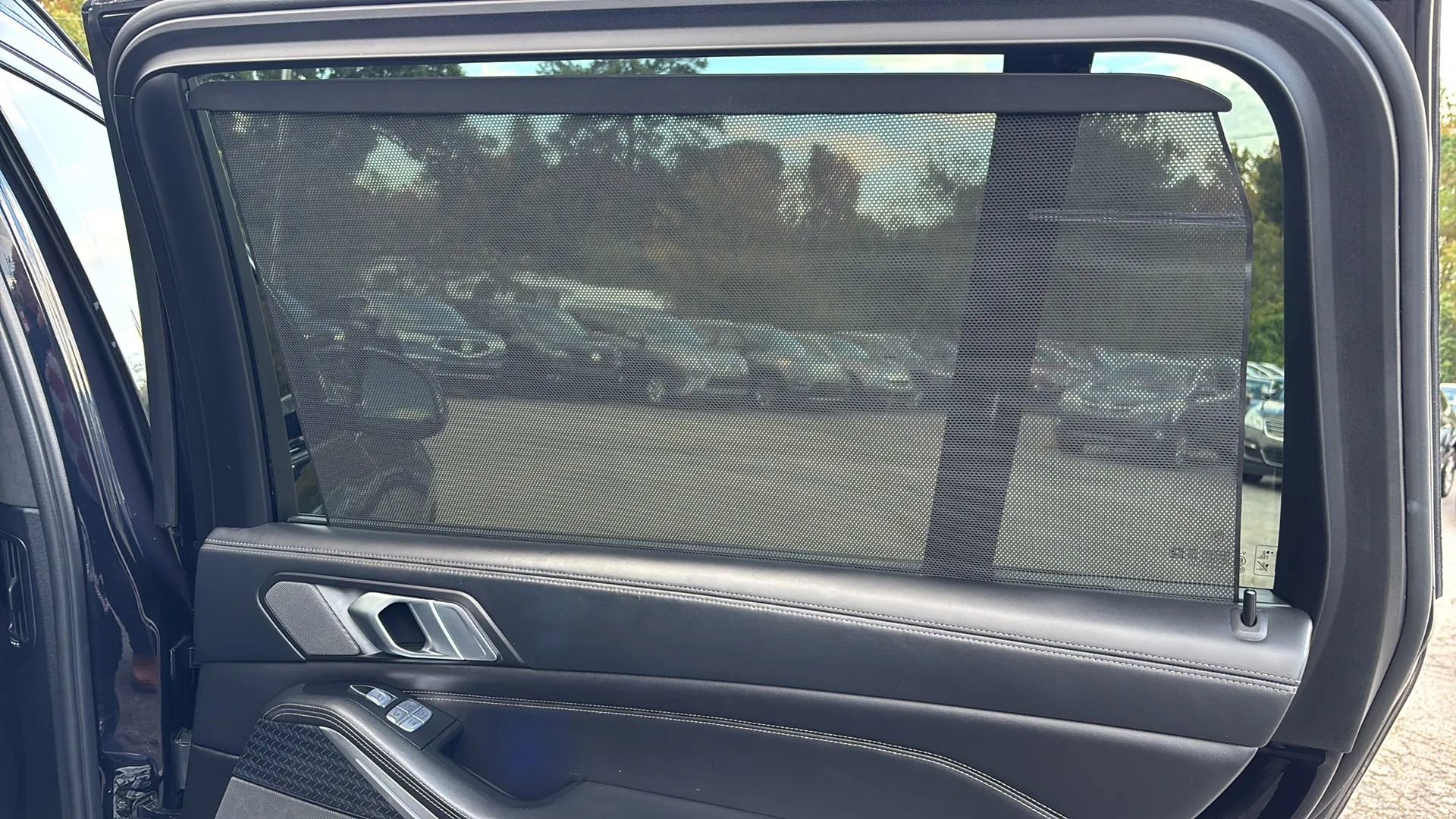 Used 2020 BMW X7 xDrive40i w/ M Sport Package image 30