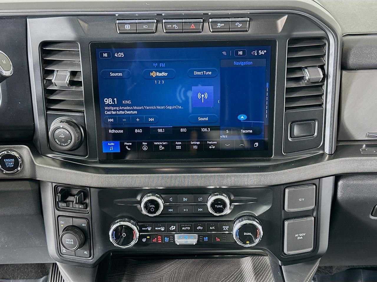 Used 2024 Ford F350 Platinum AWD/4WD image 13
