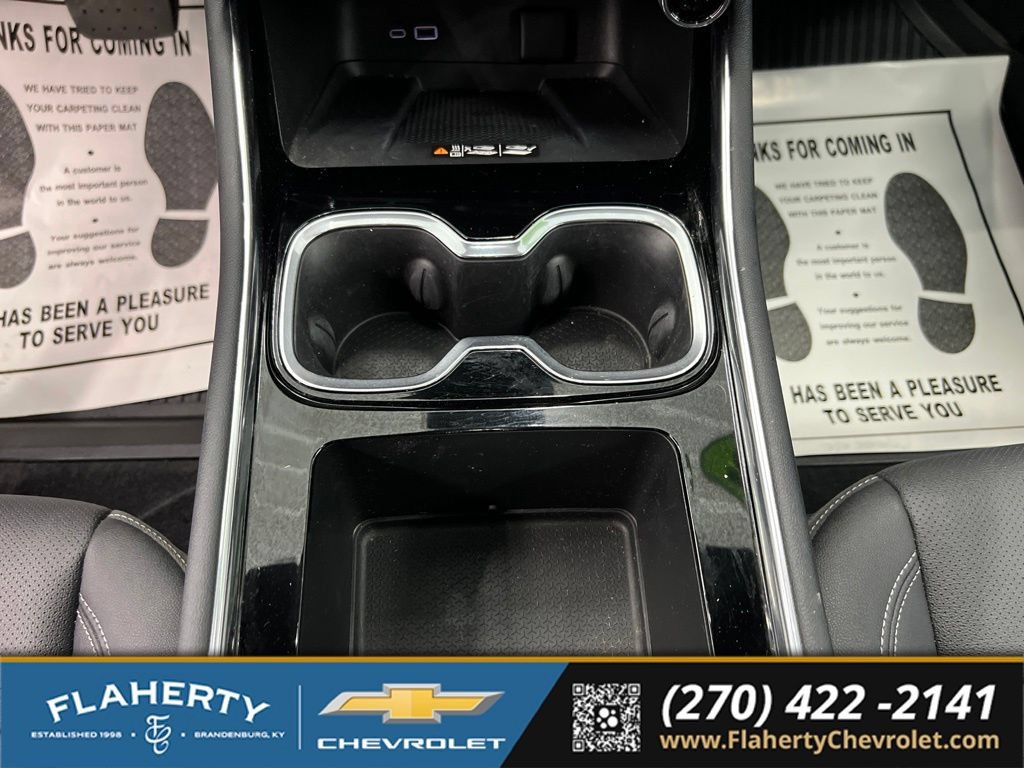 Used 2026 Chevrolet Traverse LT w/ Driver Confidence Package FWD image 30