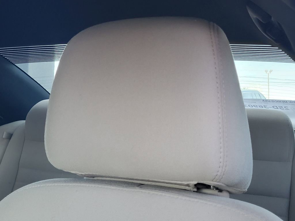 Used 2013 Dodge Charger SE w/ Connectivity Group image 13