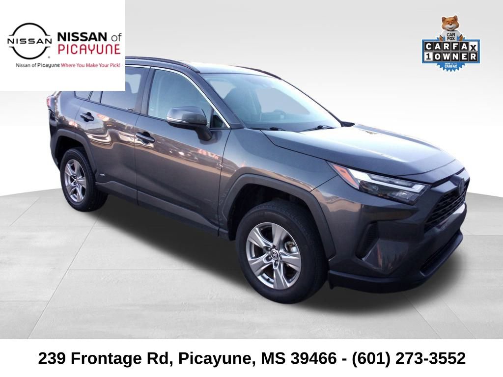 Used 2024 Toyota RAV4 XLE w/ Weather Package image 7