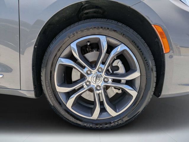 Used 2021 Chrysler Pacifica Pinnacle AWD/4WD image 10