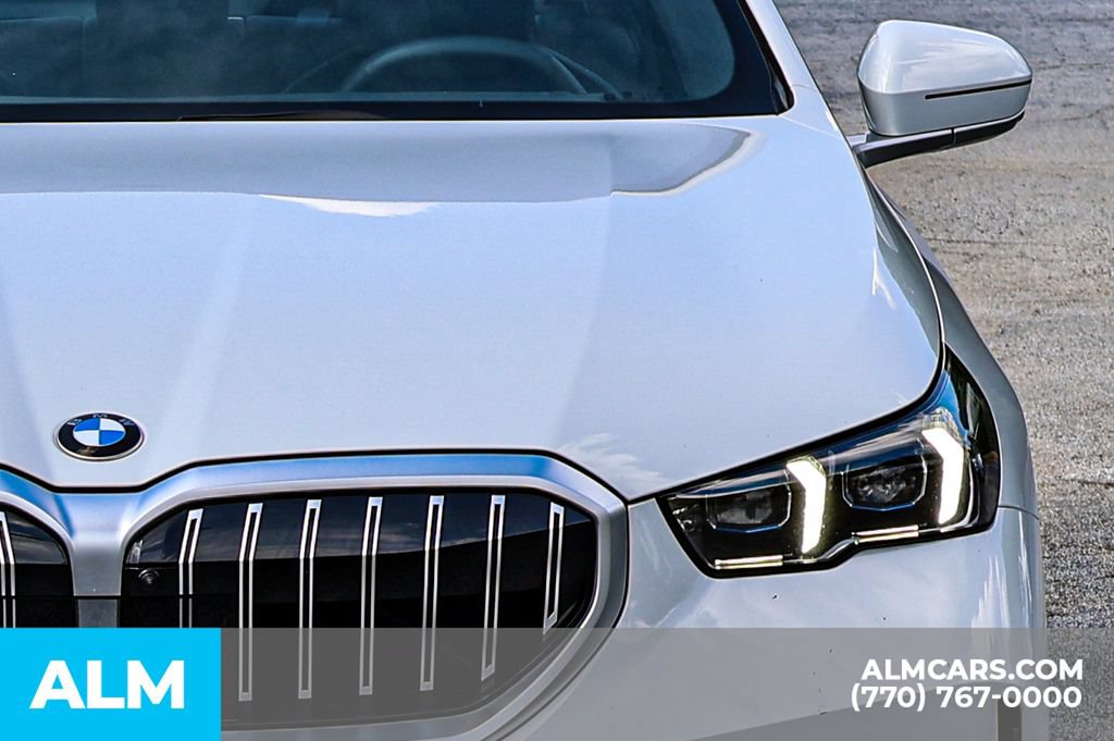 Used 2026 BMW 530i RWD image 14