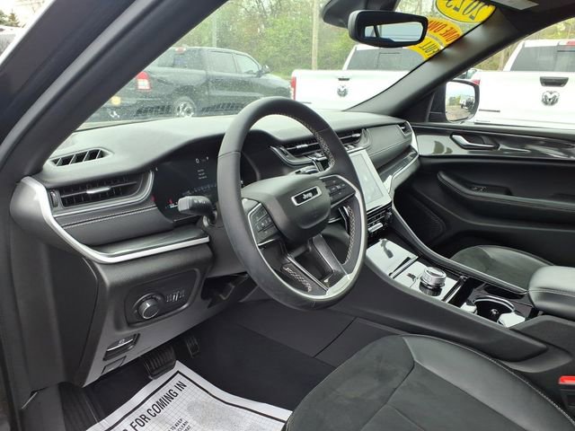 Certified 2023 Jeep Grand Cherokee Altitude AWD/4WD image 16