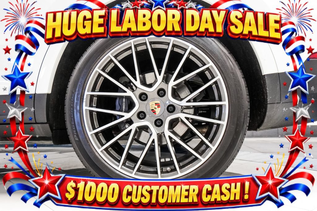 Used 2023 Porsche Cayenne AWD/4WD image 43