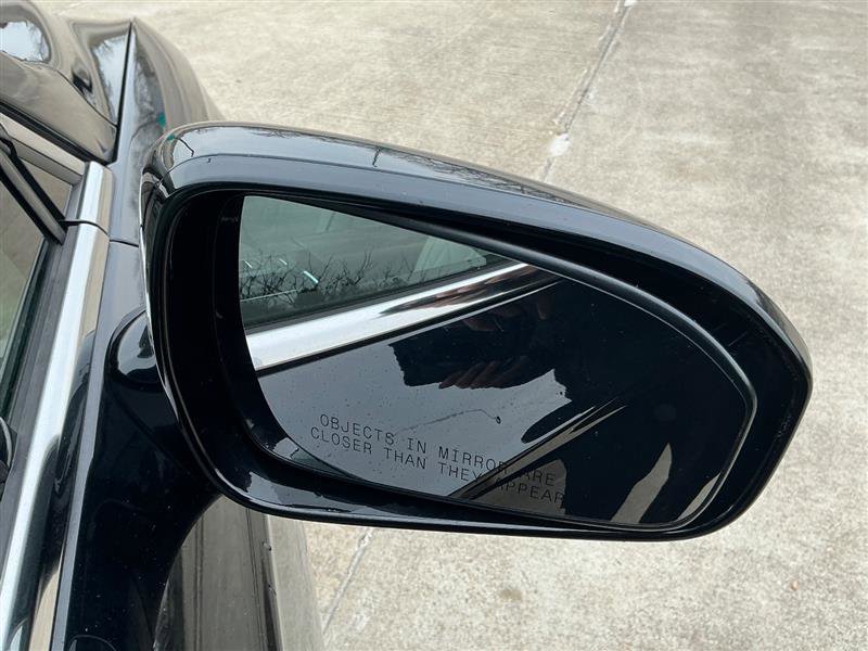 Used 2017 Ford Fusion Platinum image 16