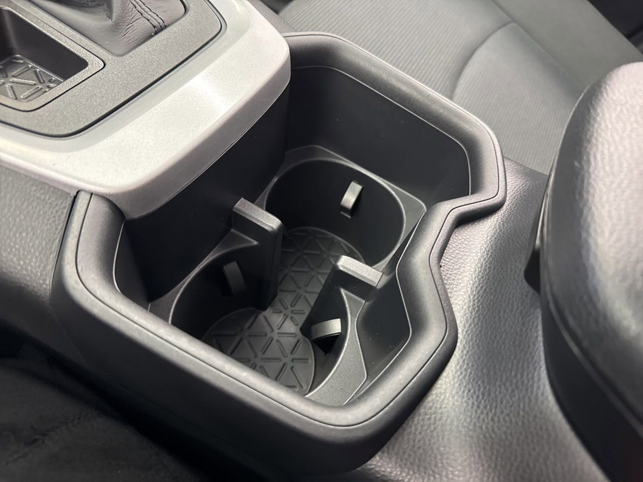 Certified 2025 Toyota RAV4 LE AWD/4WD image 28