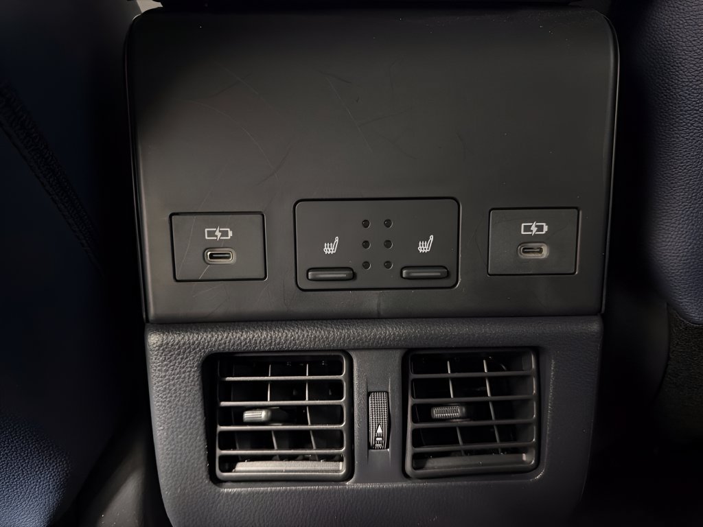 Used 2023 Subaru Solterra AWD image 12