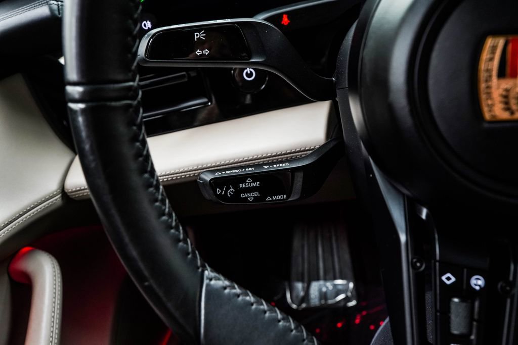 Used 2020 Porsche Taycan 4S image 36