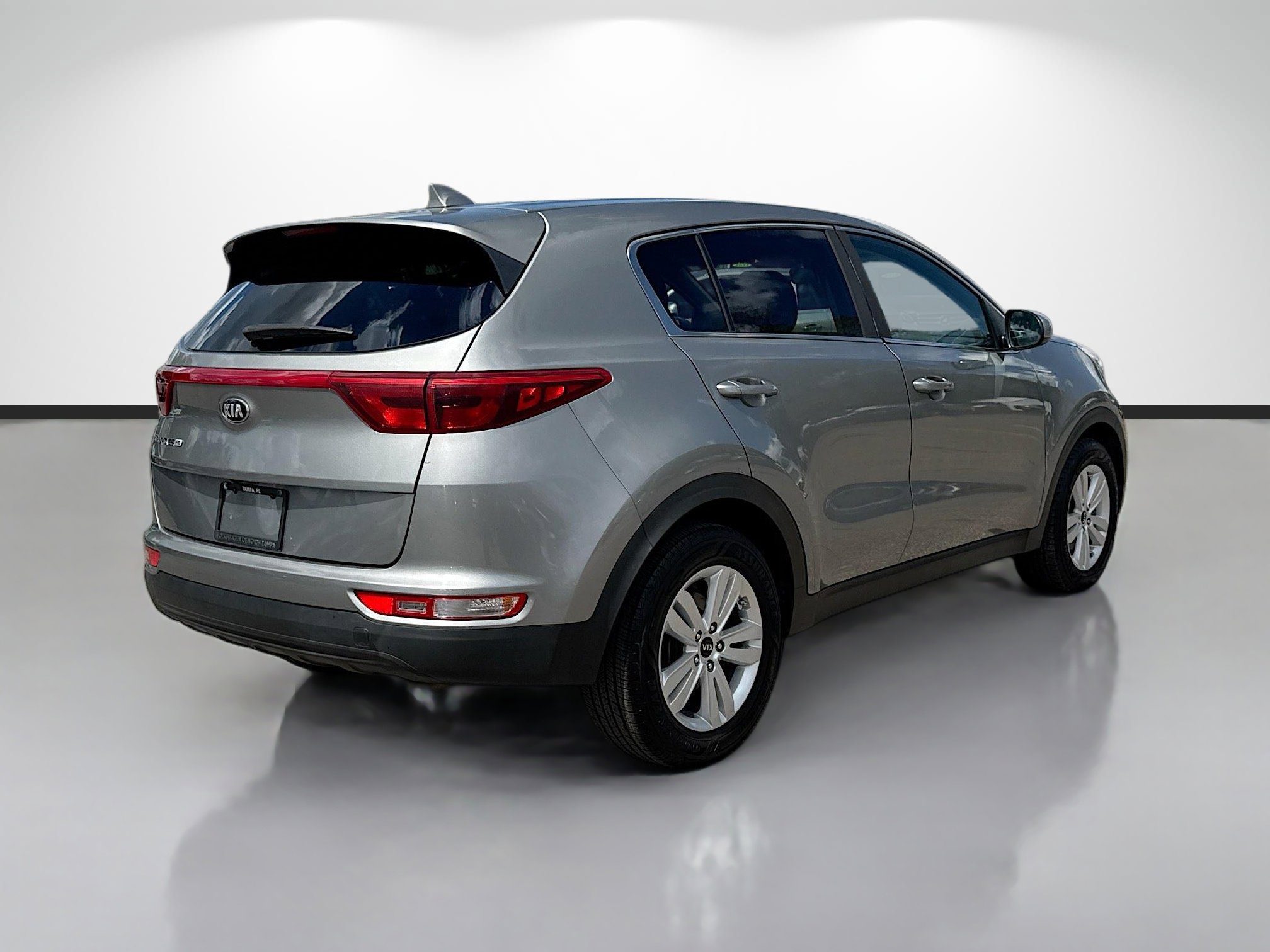 Used 2019 Kia Sportage LX image 3