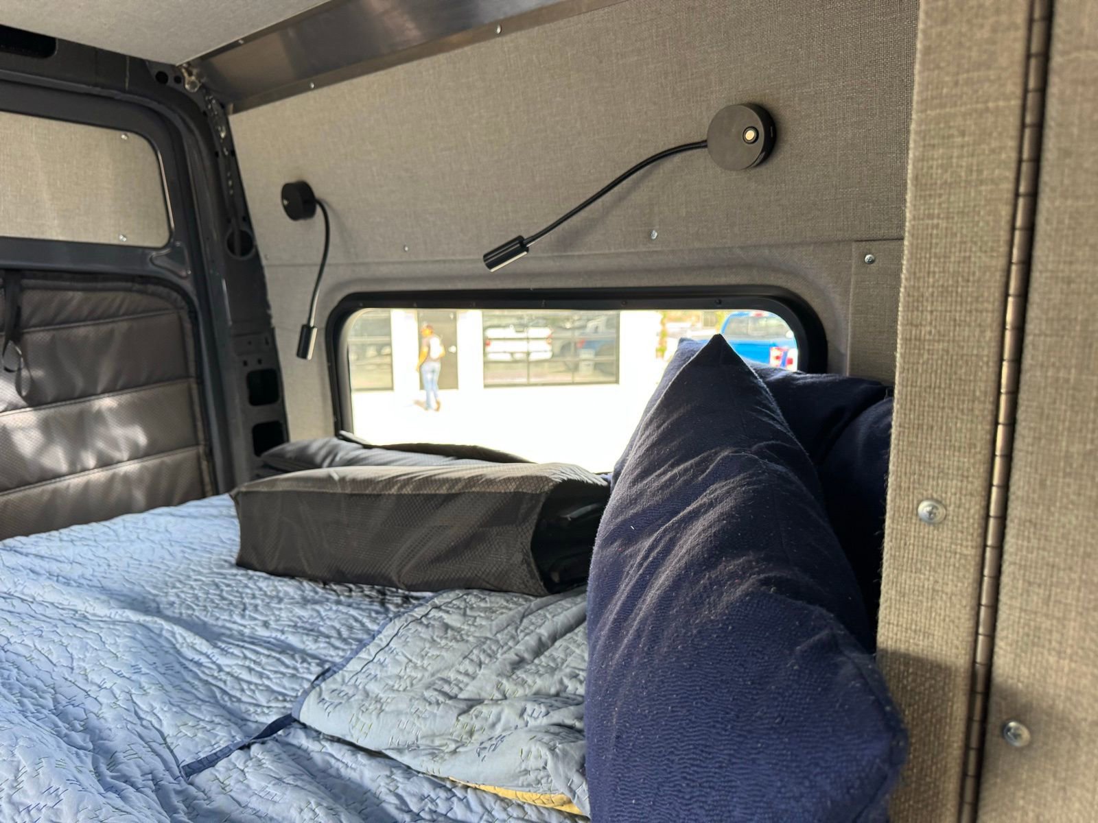 Used 2020 Mercedes-Benz Sprinter 2500 image 36