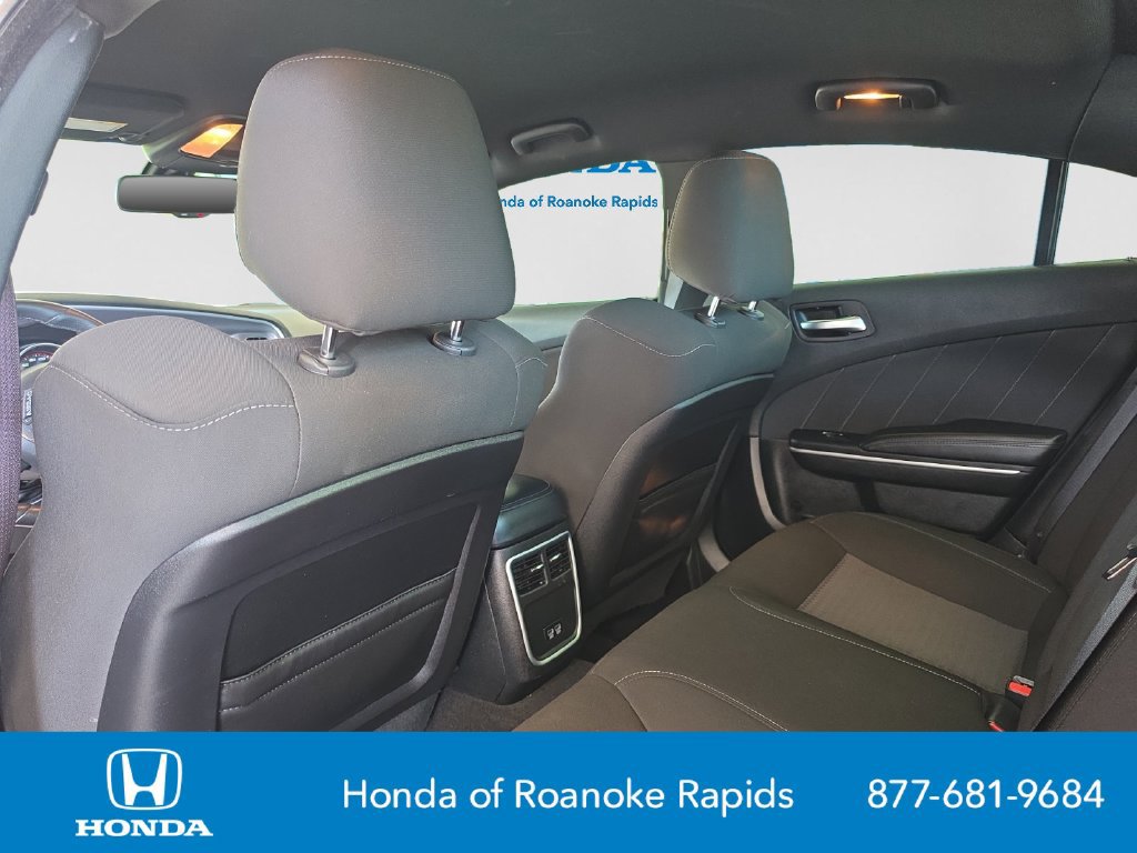 Used 2022 Dodge Charger Scat Pack w/ Dynamics Package RWD image 31