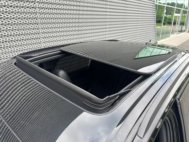 Certified 2023 Audi SQ7 Prestige w/ Prestige Package AWD/4WD image 18