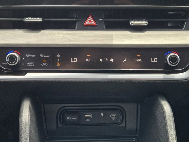 New 2025 Kia Sportage X-Line w/ Premium Package image 13