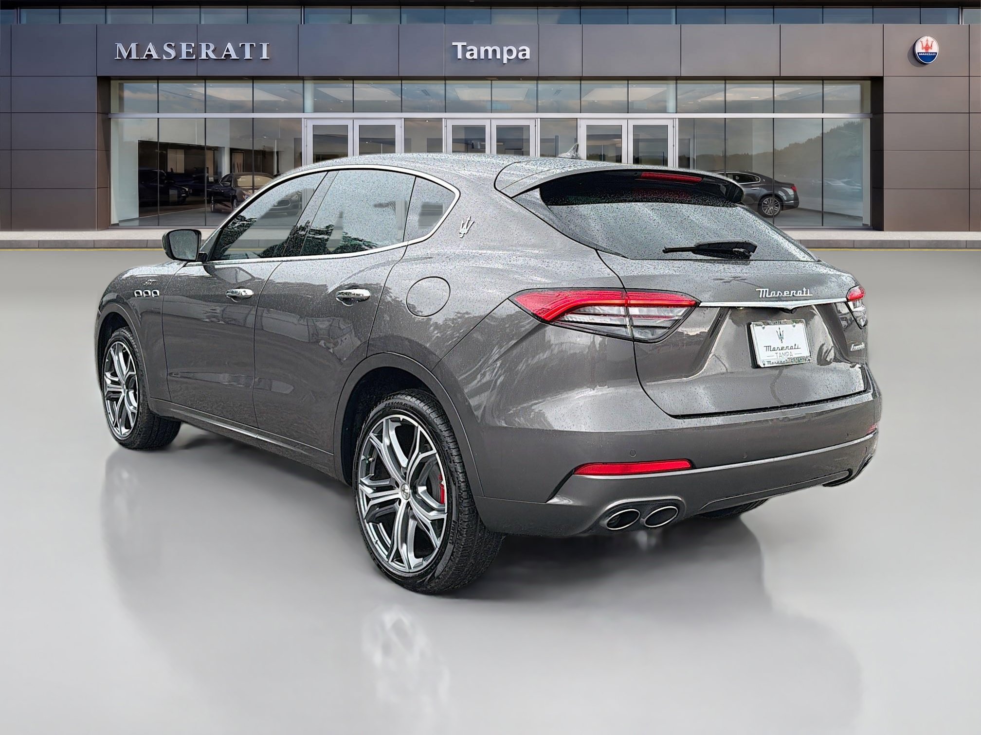 Certified 2023 Maserati Levante GT AWD/4WD image 5