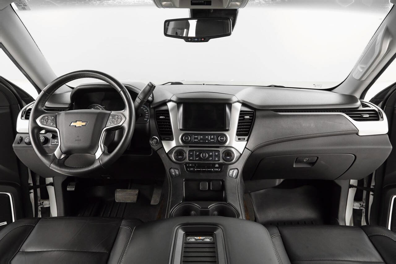 Used 2017 Chevrolet Suburban LT w/ LT Signature Package image 12