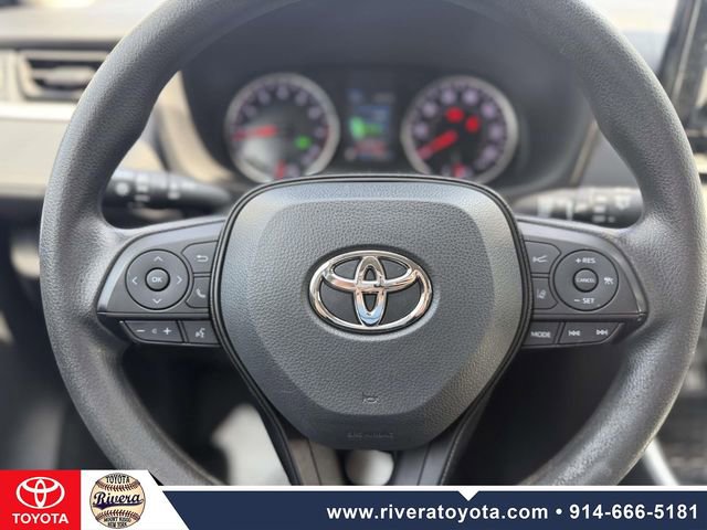 Used 2021 Toyota RAV4 XLE image 21