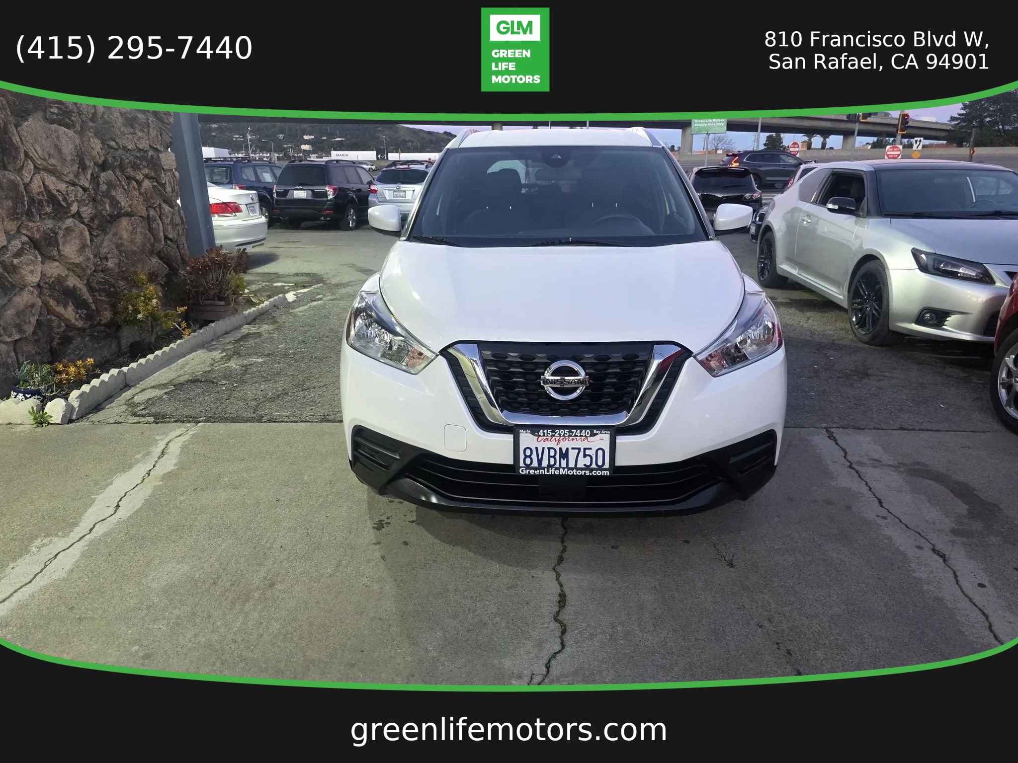 Used 2020 Nissan Kicks SV image 2