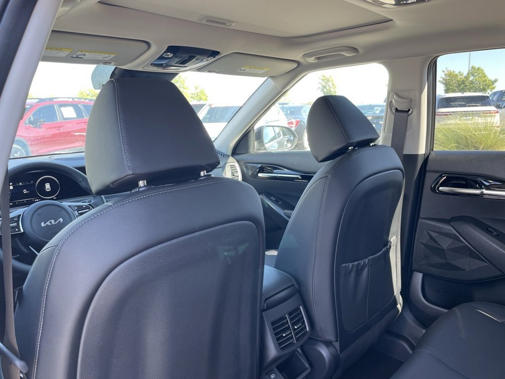 New 2026 Kia Seltos SX w/ SX Sunroof Package image 25
