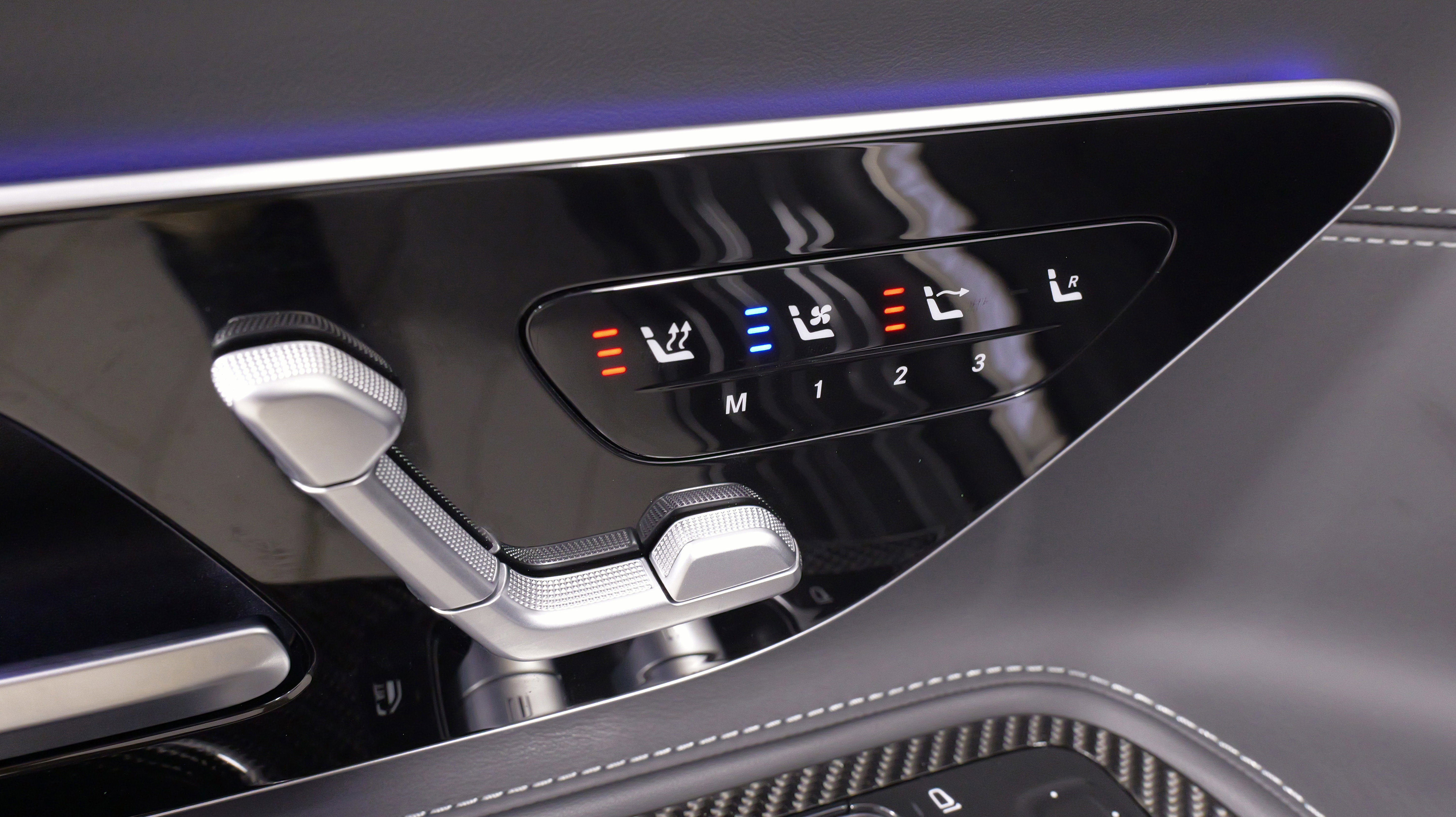 Used 2022 Mercedes-Benz SL 63 AMG 4MATIC image 28