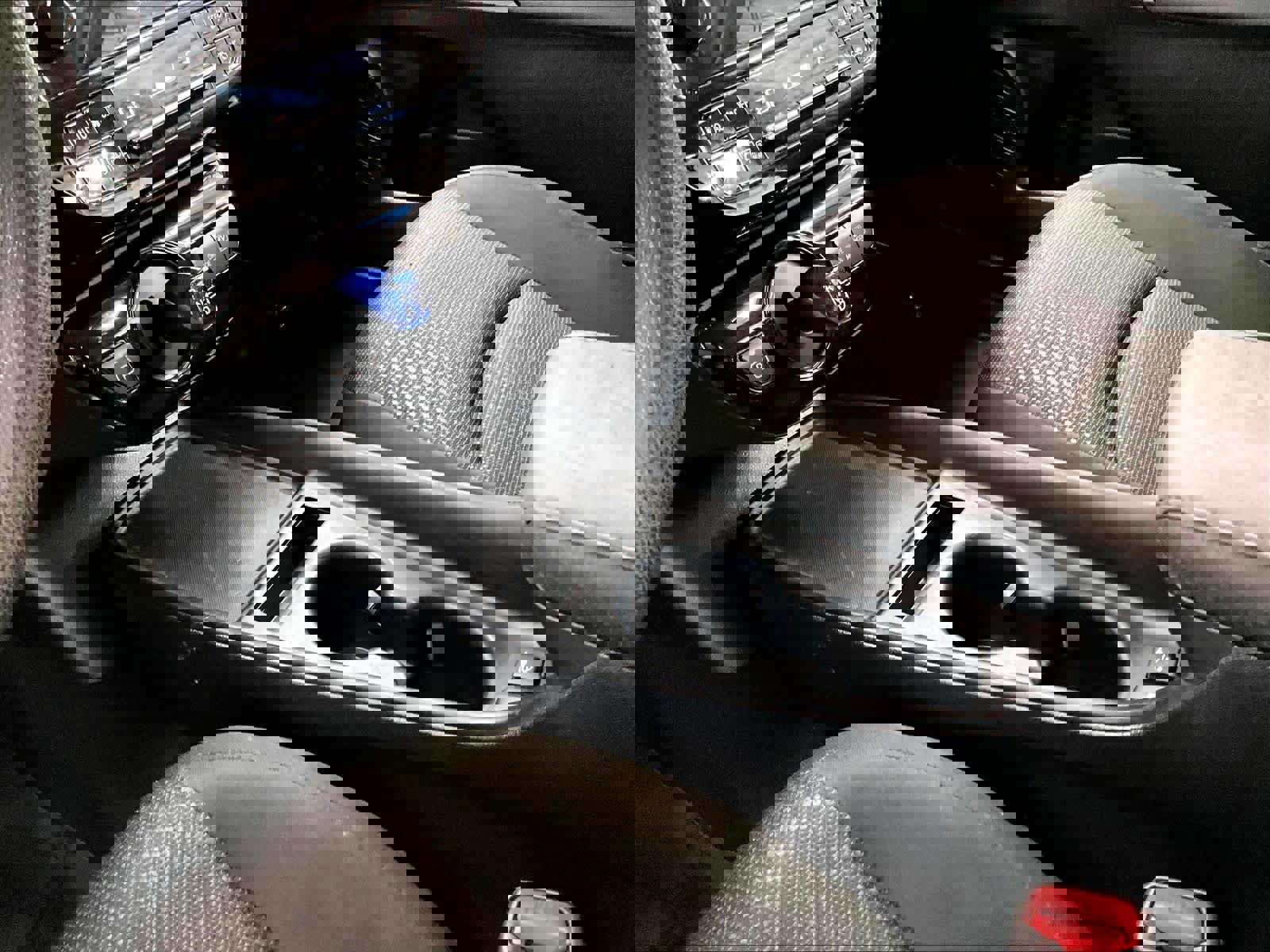 Used 2019 Toyota Prius LE AWD/4WD image 19