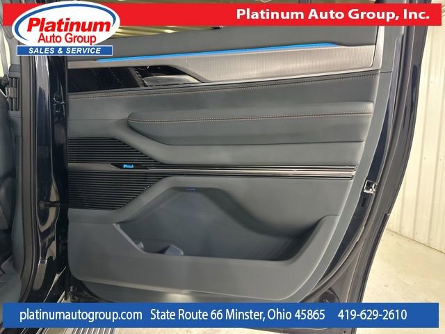 Used 2023 Jeep Grand Wagoneer L Series III w/ Rear Seat Video Group 1 image 50