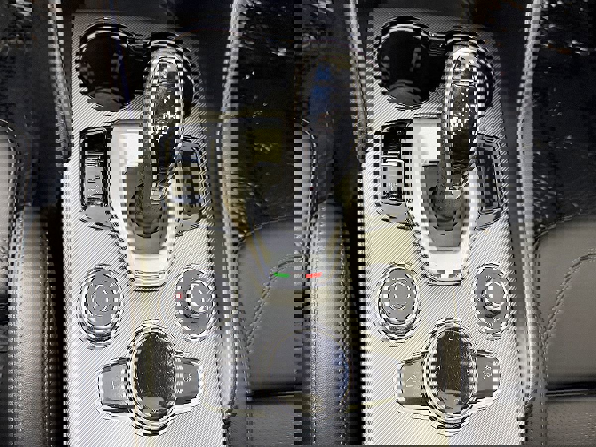 Used 2022 Alfa Romeo Giulia Veloce image 33