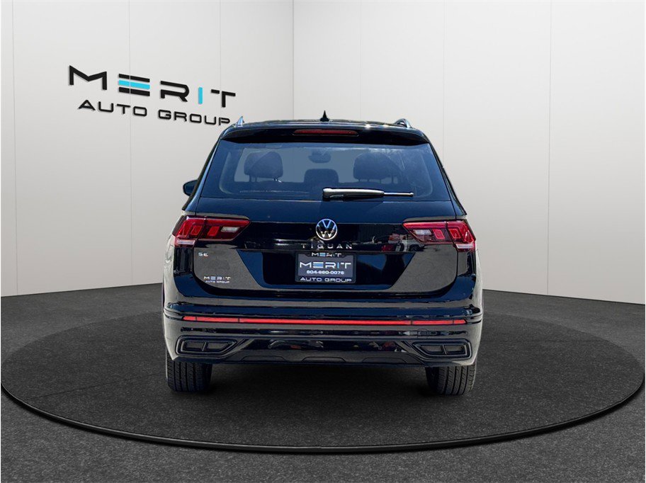 Used 2022 Volkswagen Tiguan SE R-Line FWD image 8