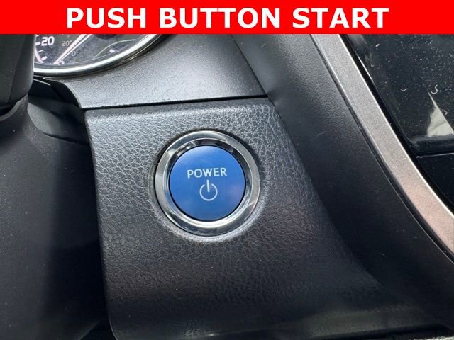 Used 2018 Toyota Camry LE image 29