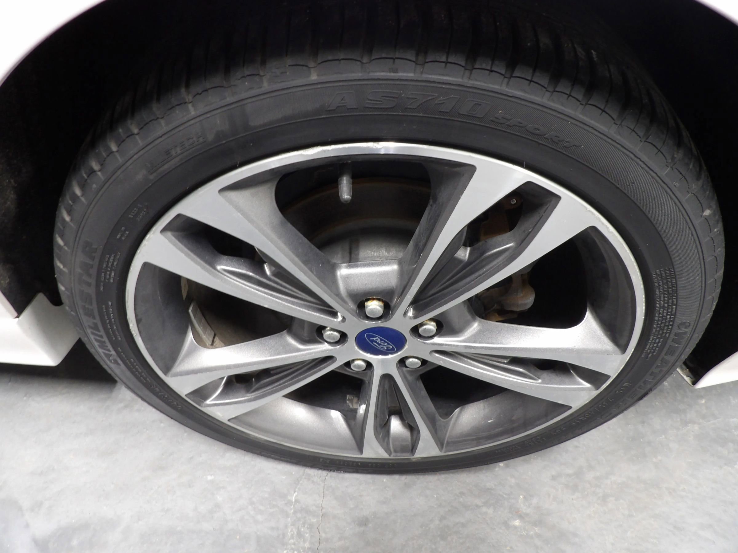 Used 2018 Ford Fusion Titanium image 22