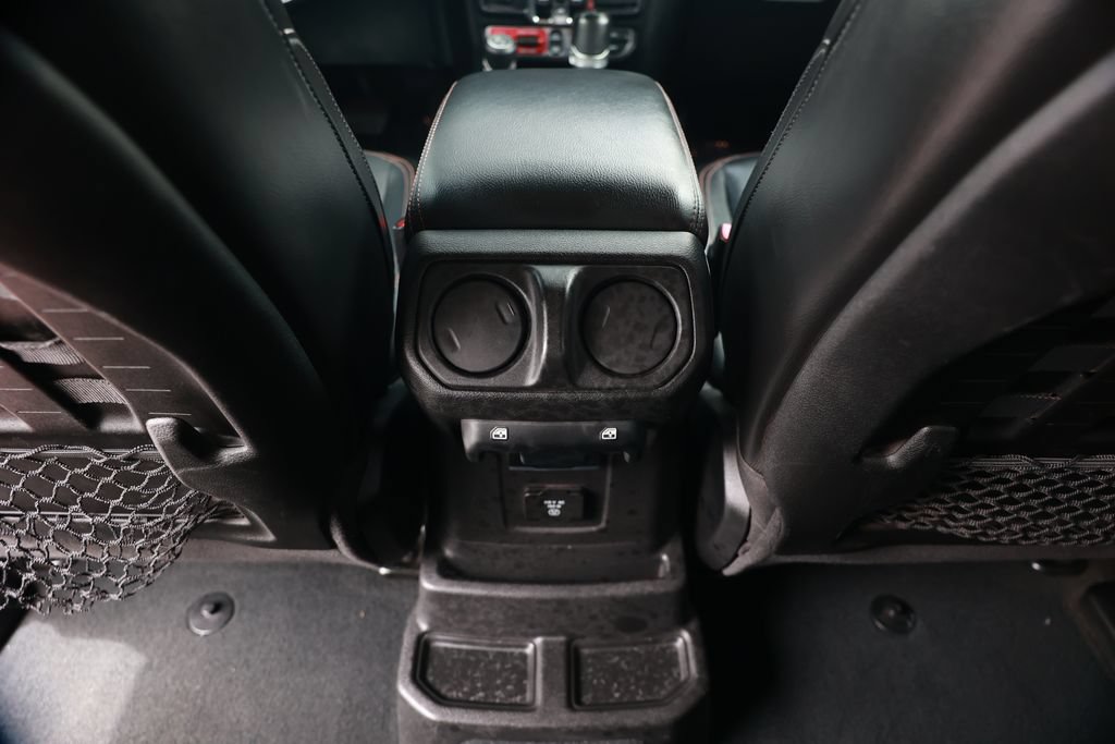 Used 2022 Jeep Wrangler Unlimited Rubicon w/ Xtreme Recon 35" Tire Package AWD/4WD image 37