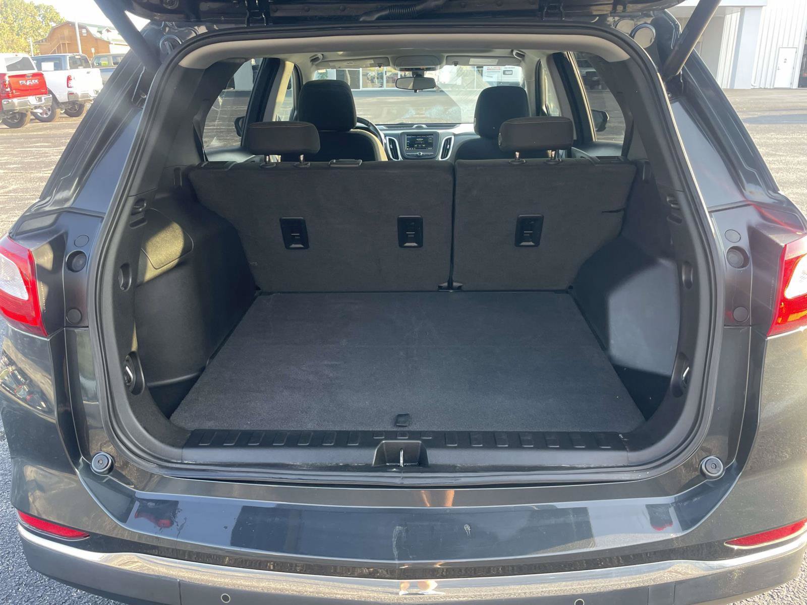 Used 2019 Chevrolet Equinox LT FWD image 10