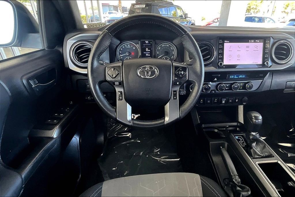 Used 2021 Toyota Tacoma TRD Off-Road w/ Technology Package image 9