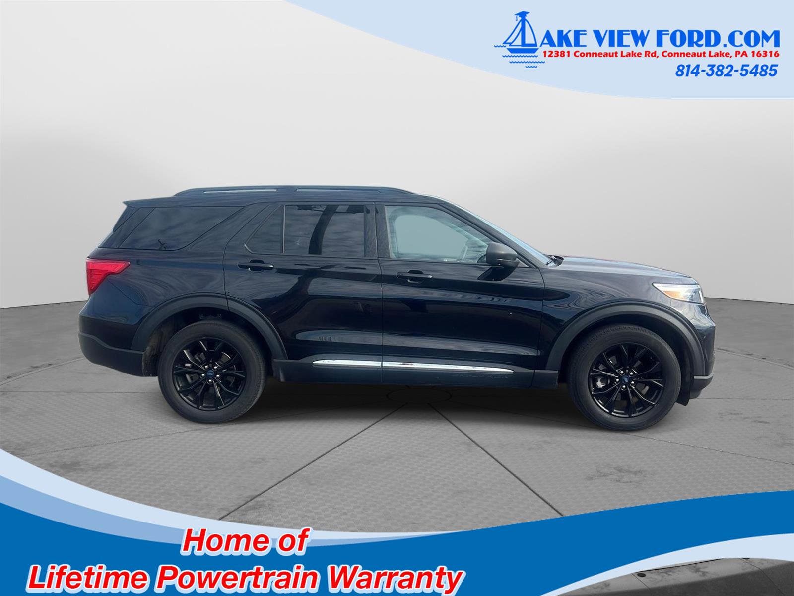 Used 2023 Ford Explorer XLT w/ Equipment Group 202A image 2