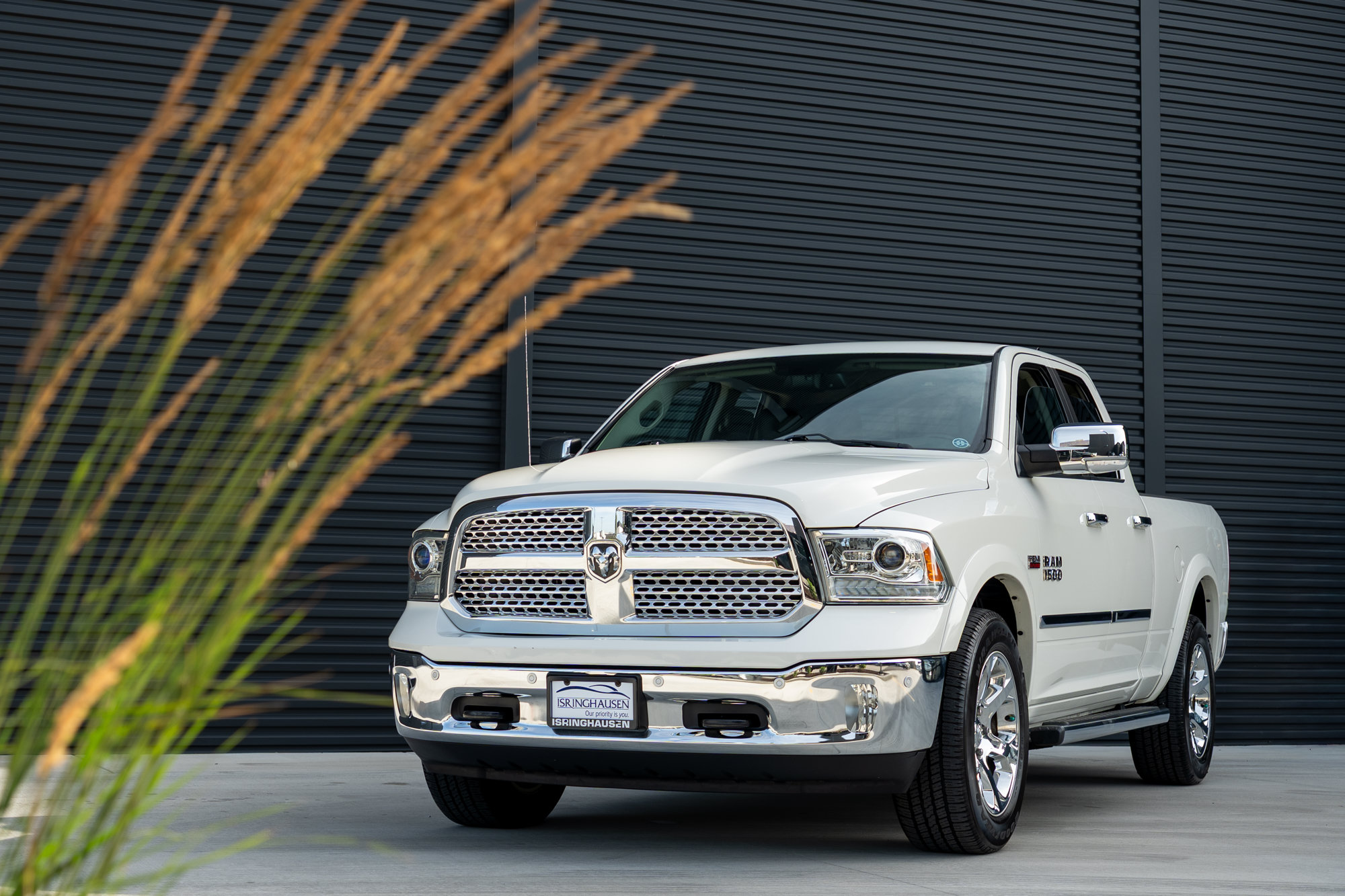 Used 2016 RAM 1500 Laramie w/ Convenience Group AWD/4WD image 23