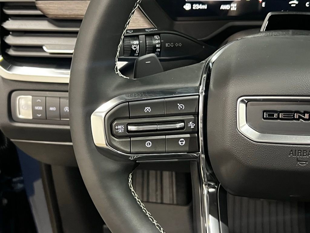 New 2026 GMC Acadia Denali w/ Super Cruise Package image 15