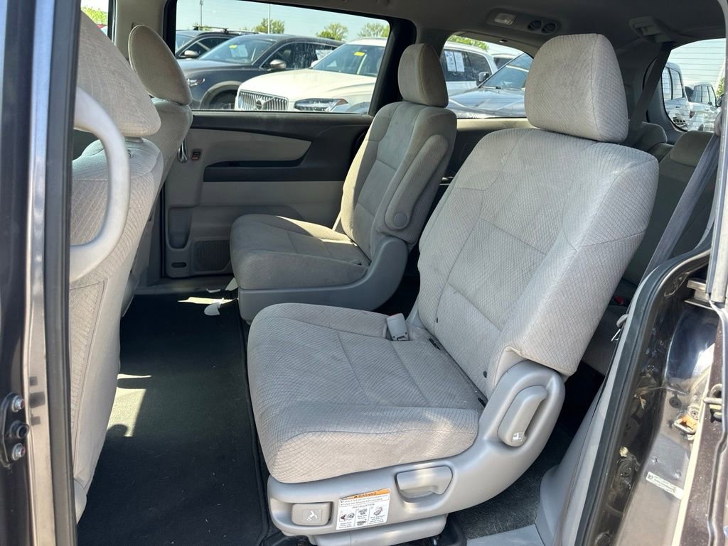 Used 2016 Honda Odyssey LX image 14