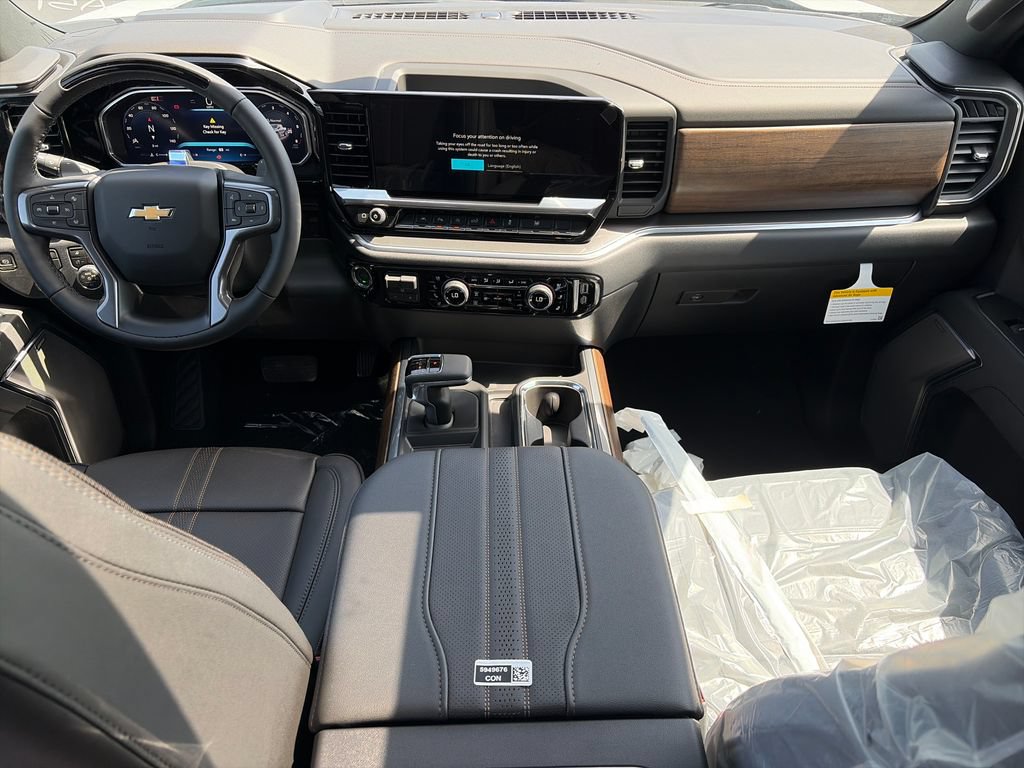 New 2026 Chevrolet Silverado 1500 High Country AWD/4WD image 11
