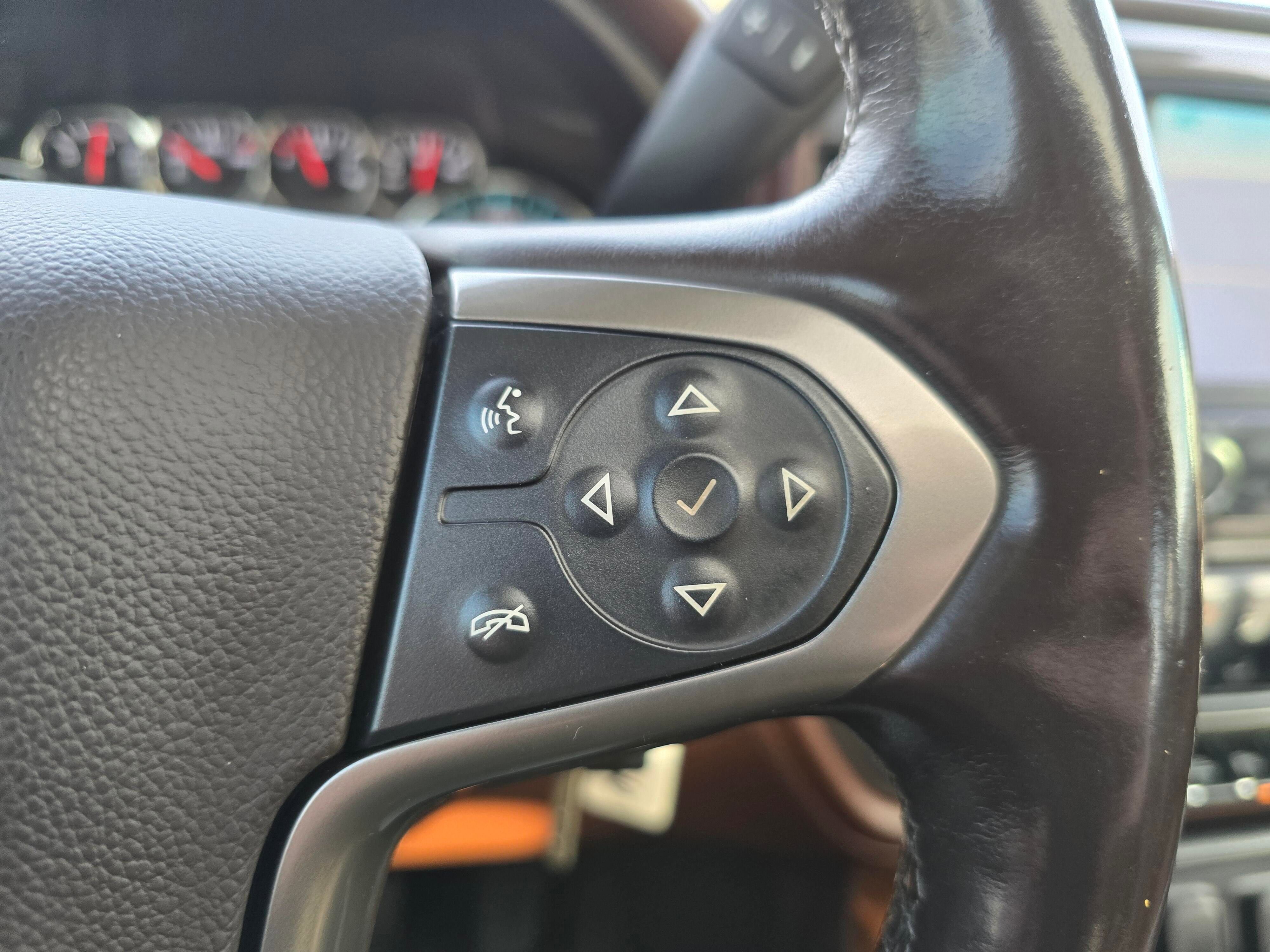 Used 2015 Chevrolet Silverado 3500 High Country AWD/4WD image 22