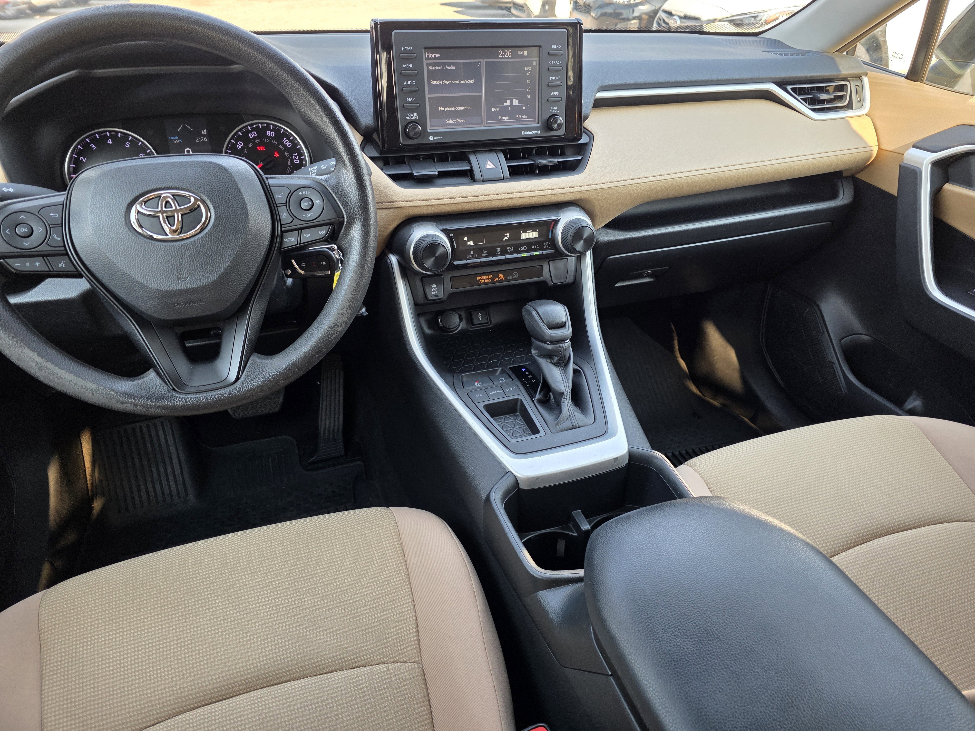 Used 2022 Toyota RAV4 LE image 13