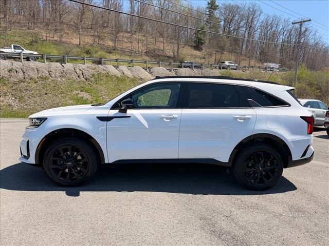 Used 2023 Kia Sorento SX image 4