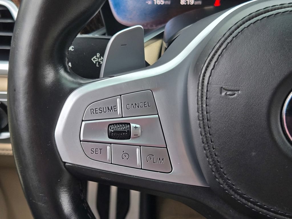 Used 2021 BMW 740i w/ M Sport Package RWD image 35