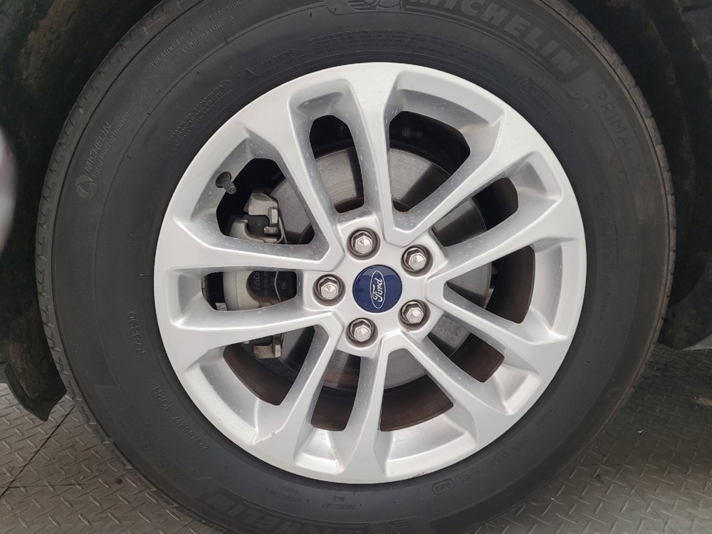 Used 2020 Ford Escape SE FWD image 31