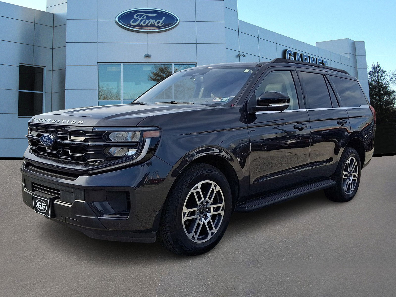 Certified 2025 Ford Expedition Active AWD/4WD image 4