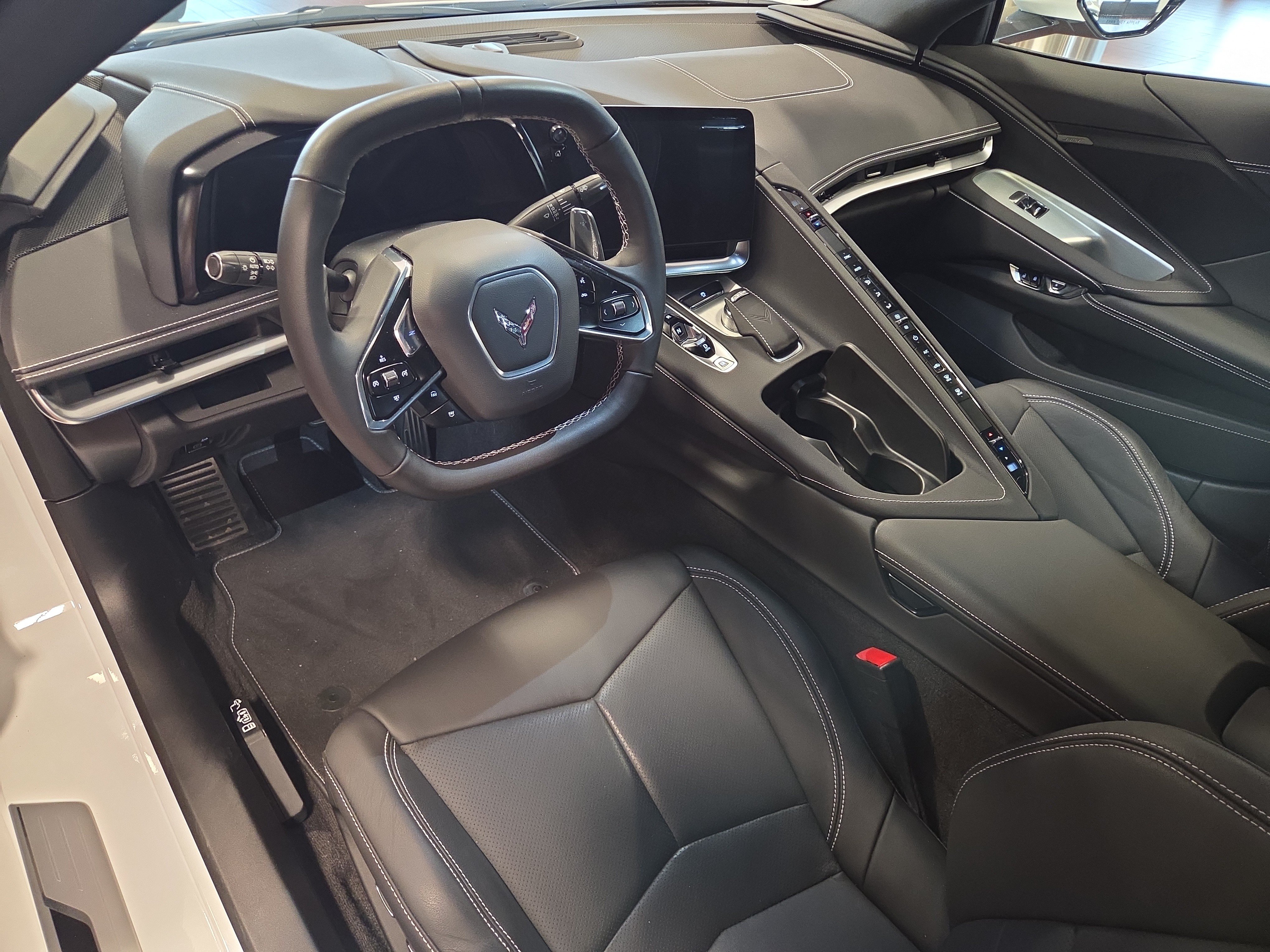 Used 2023 Chevrolet Corvette Stingray Coupe w/ 1LT RWD image 15
