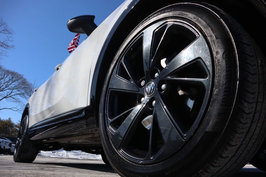 Certified 2023 Buick Envision Preferred w/ Sport Touring Package image 12