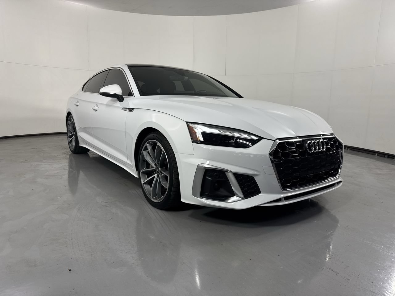 Used 2023 Audi A5 2.0T Premium Plus w/ Premium Plus AWD/4WD image 4