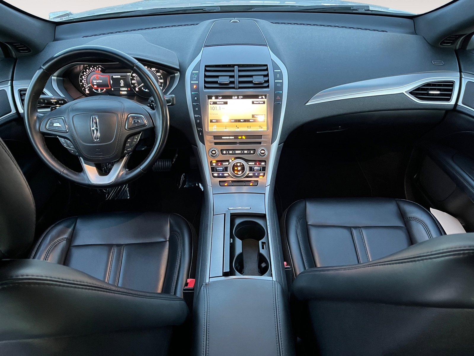 Used 2017 Lincoln MKZ Premiere image 11