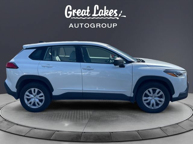 Used 2025 Toyota Corolla Cross L AWD/4WD image 6
